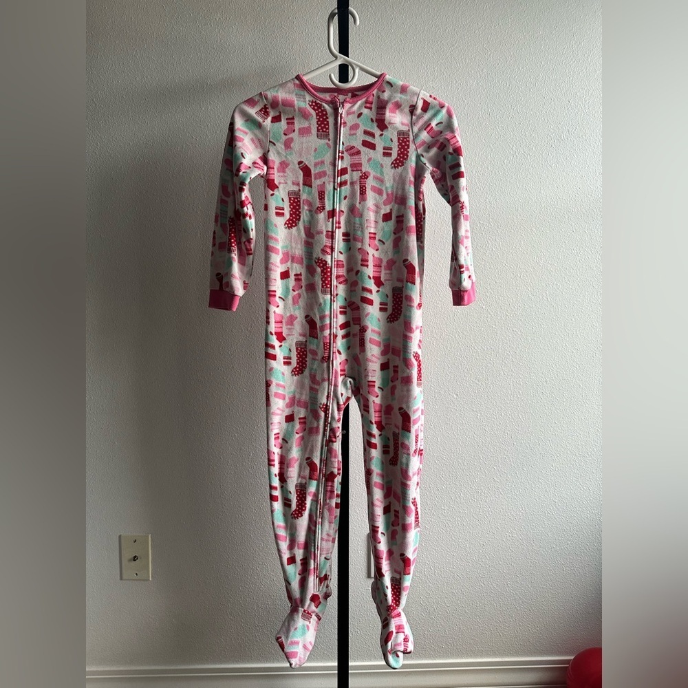 Cozy Kids Pajamas with Fun Patterns size 7